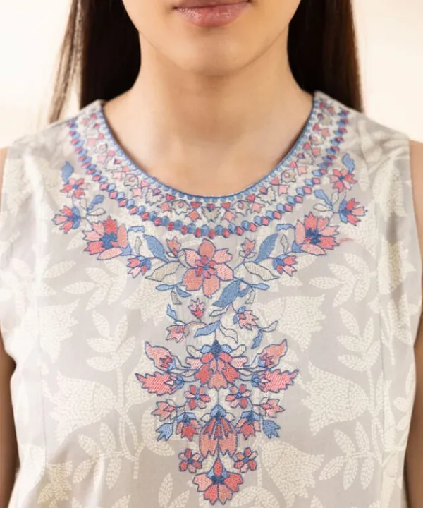 Hot Sapphire 3 Piece - Embroidered Lawn Suit