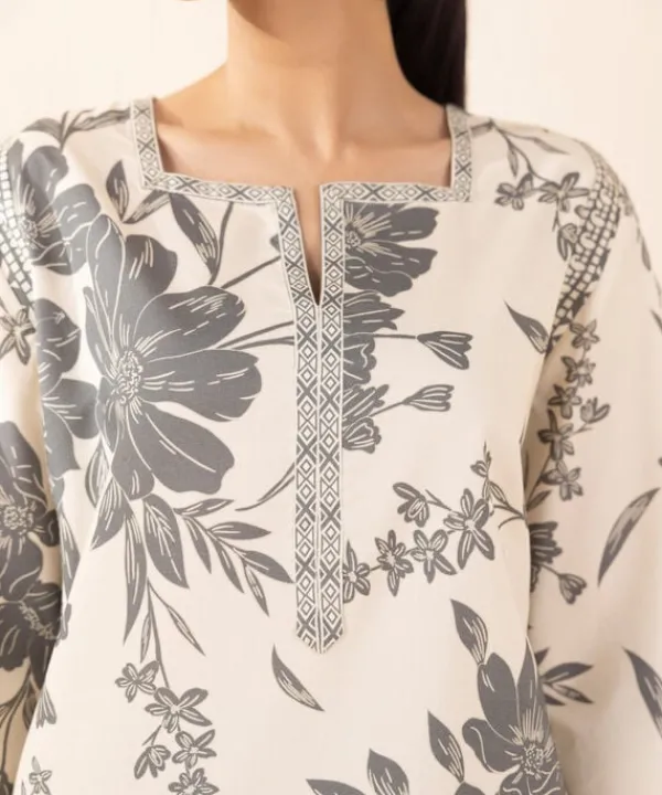 Outlet Sapphire 3 Piece - Printed Lawn Suit