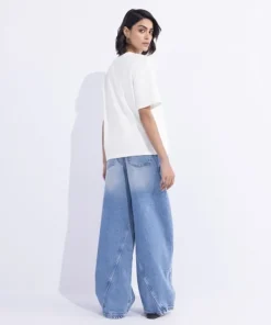 Hot Sapphire Barrel Fit Jeans Mid Blue Wash