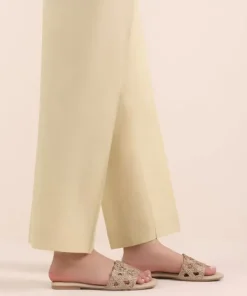 Best Sapphire Solid Cambric Straight Pants Beige